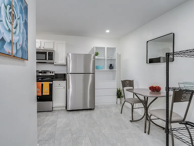 3300 E Bellevue St #5 — Photo 8