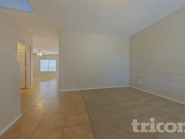 17345 W Watkins St — Photo 2