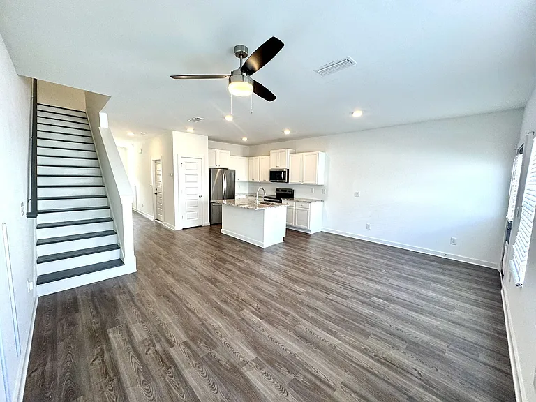 5889 Tyndall Pl — Photo 4
