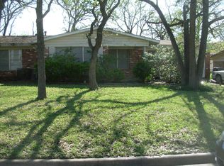 3900 Oaklawn St, Bryan, TX 77801