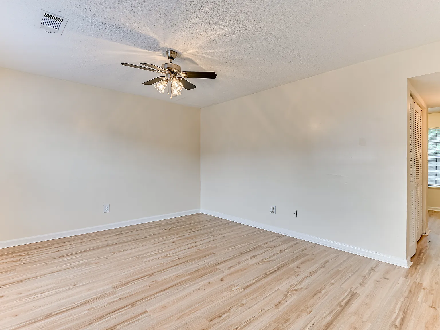 Thomson Villas — Photo 2