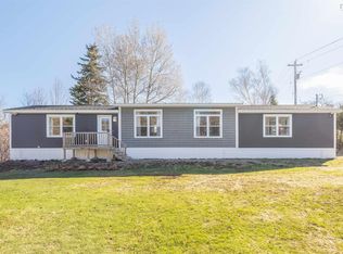 4 Kellys Ln, Victoria, NS B0C 1L0
