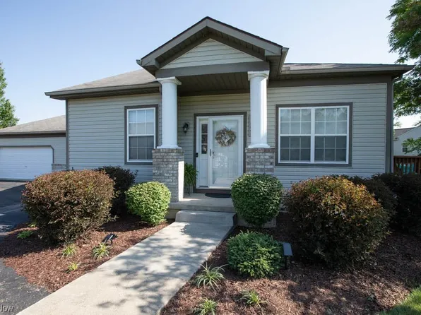 7284 Forest Cove Ln APT C, Northfield, OH 44067