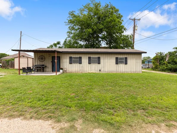131 Norm St, China Spring, TX 76633