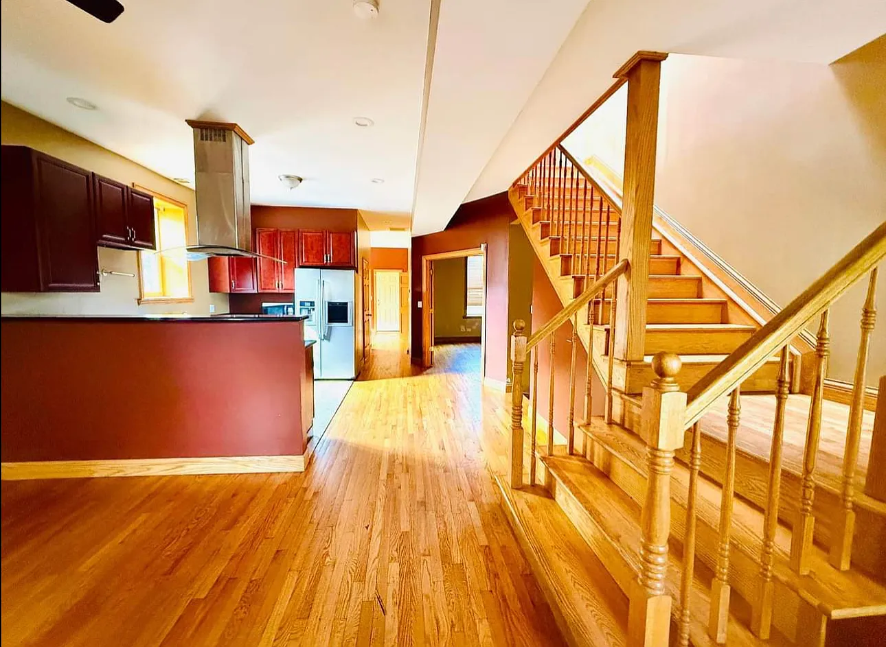 4 bed, $2,200 — Photo 1