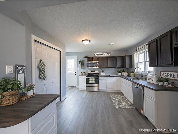 2nd image of 491 W Cross Street