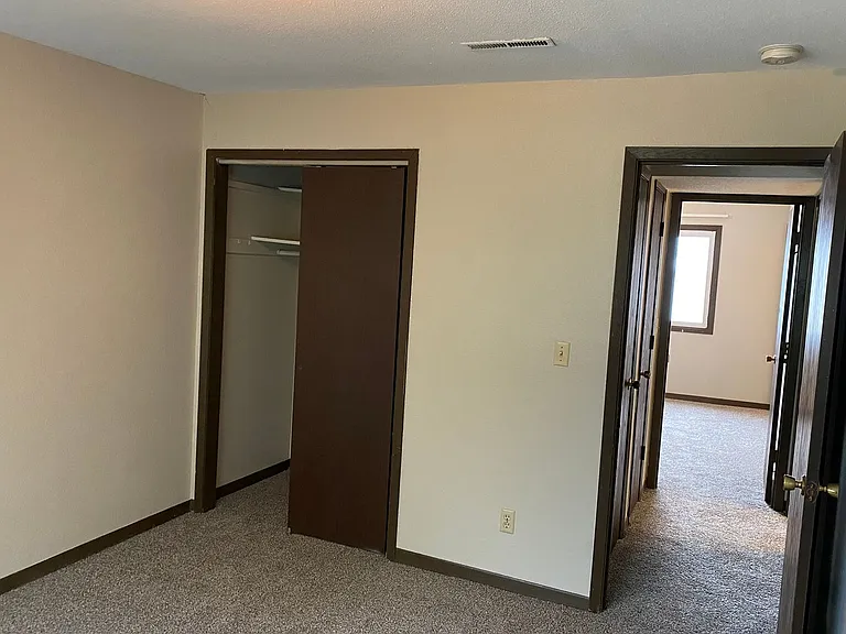 850 Bridgit Ln SE — Photo 10