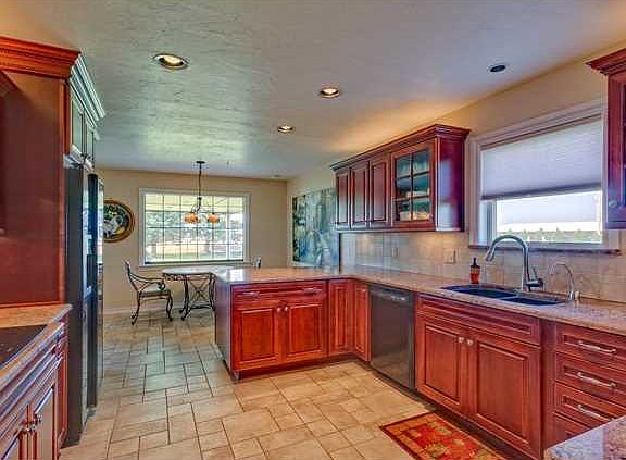 4th image of 6501 NW 150th St