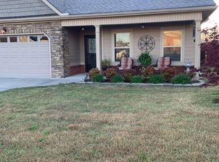 847 Colony Cir, Fort Oglethorpe, GA 30742