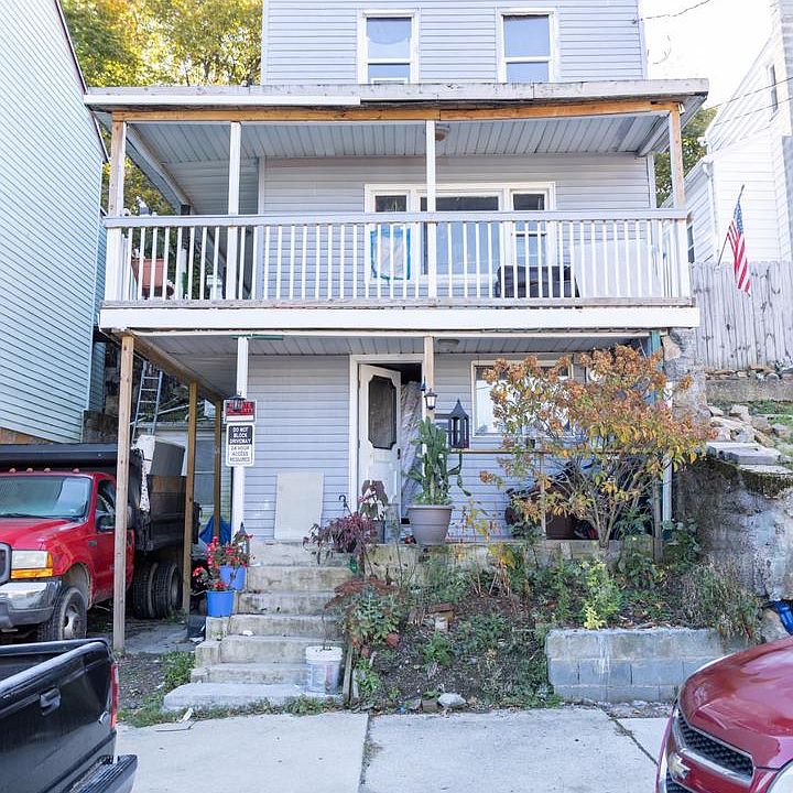 1st image of 231 Laurel St
