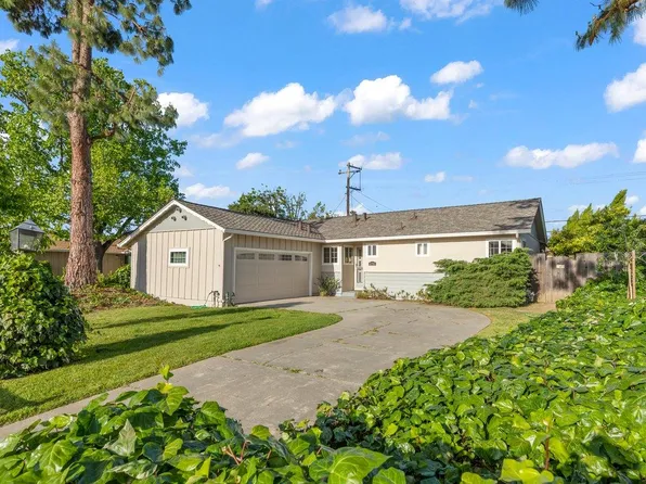 10780 Alderbrook Ln, Cupertino, CA 95014