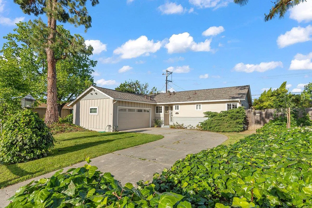 10780 Alderbrook Ln photo 1