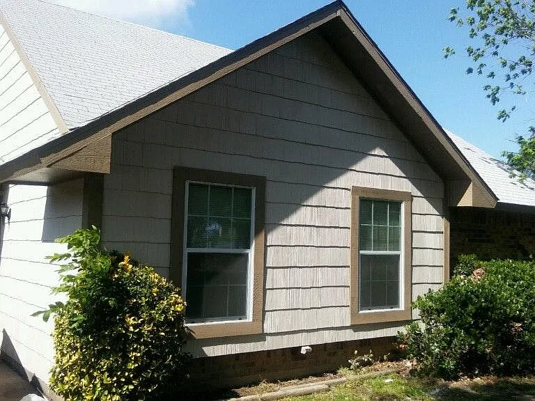 3215 Fort Bend Dr — Photo 1