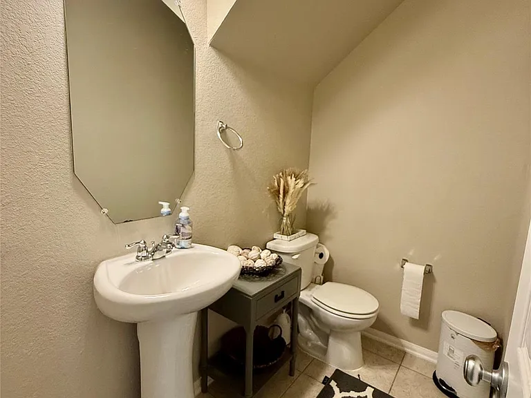 11930 Jelicoe Dr — Photo 18