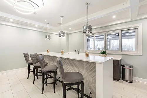 Solara Luxury Apartments Photo 1