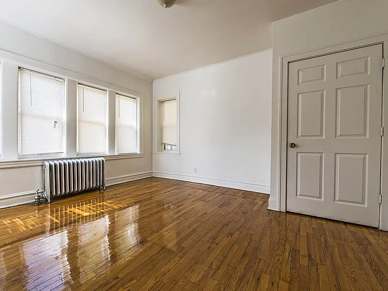 6356-58 S Francisco Ave #2908-10 — Photo 15