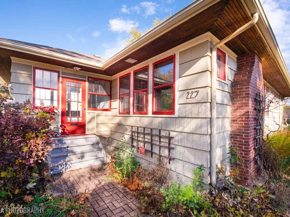 227 Illinois St, Crystal Lake, IL 60014