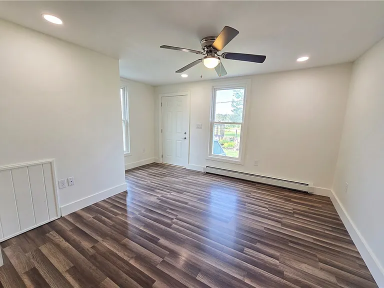 236 Jefferson Ave — Photo 4