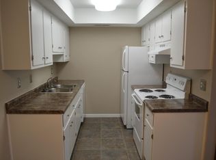 430 Woodside Trl #C-18, Decatur, IL 62521