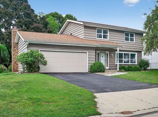 559 21st St NE, Rochester, MN 55906