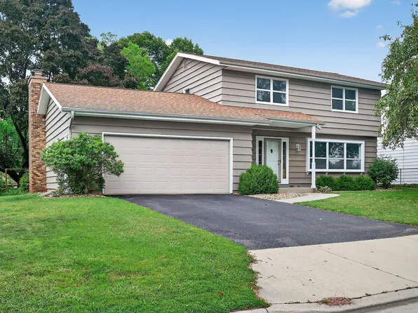 559 21st St NE, Rochester, MN 55906