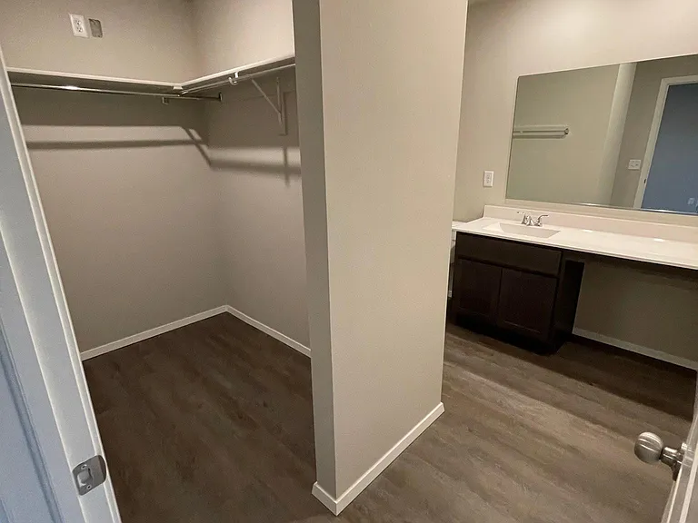16236 S 88th East Ave — Photo 17