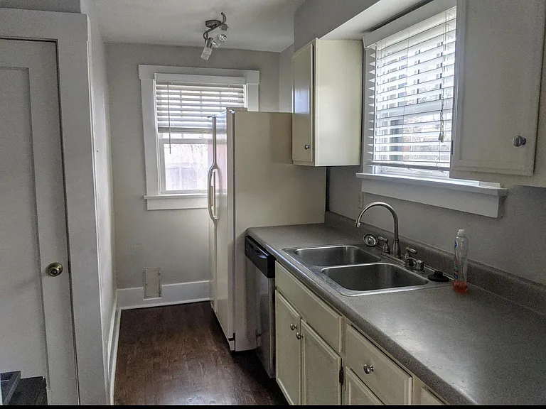 1532 Forest St — Photo 14