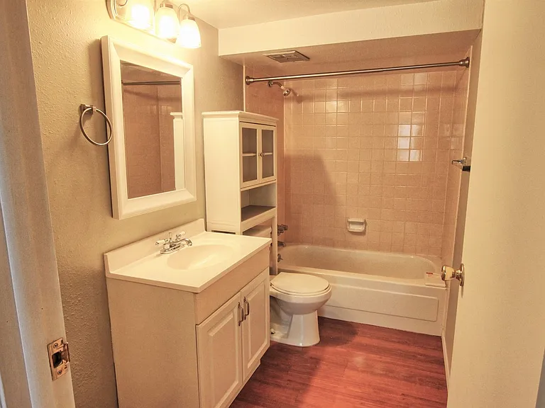 505 S Gaylord St — Photo 9
