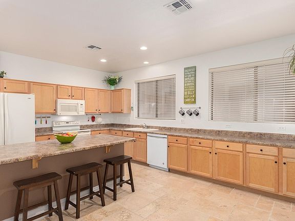 3rd image of 30050 N Little Leaf Dr