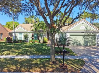10299 Hunt Club Lane, Palm Beach Gardens, FL 33418