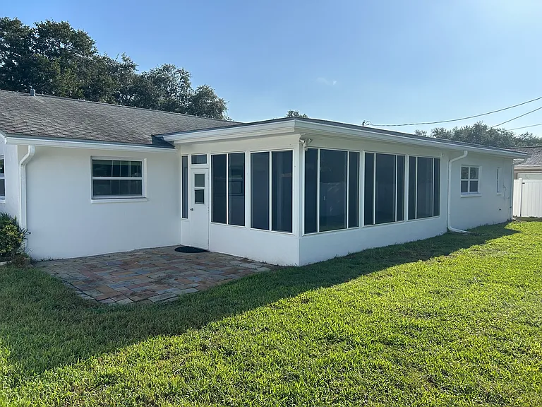 2247 Claiborne Dr — Photo 13