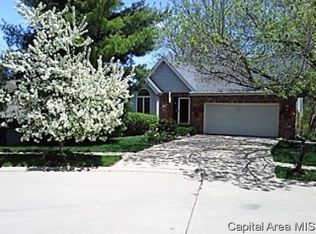 1401 Guemes Ct, Springfield, IL 62702