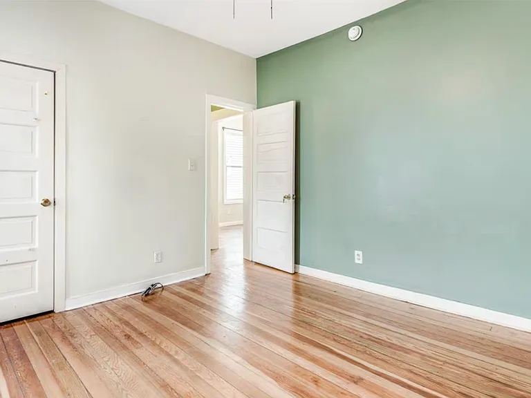 2430 Military St #2 — Photo 13