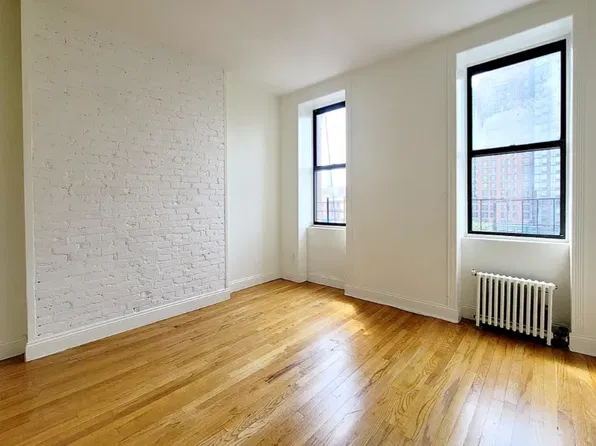 186 Norfolk Street image 1 of 3