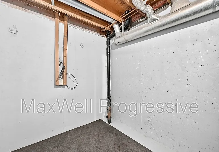 10650 158th Ave NW — Photo 37