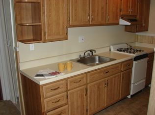 124 Chestnut St, Dundalk, MD 21222