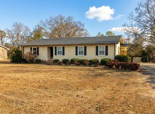 306 1st St, Broadway, NC 27505