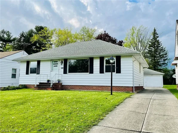 197 Talbot Dr, Bedford, OH 44146
