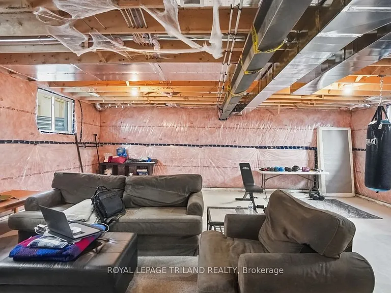 3601 Lynds St — Photo 37
