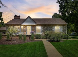 11910 Watertown Plank Rd, Wauwatosa, WI 53226