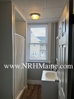 4th image of 15 Hampshire St #2