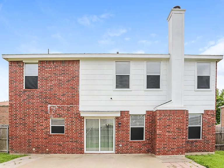 1711 Berkeley Dr — Photo 17