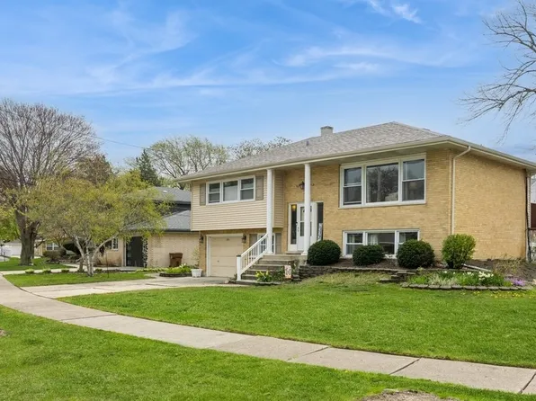 5105 Wolfe Dr, Oak Lawn, IL 60453