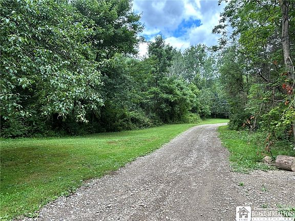 5th image of 229 Mud Creek Rd