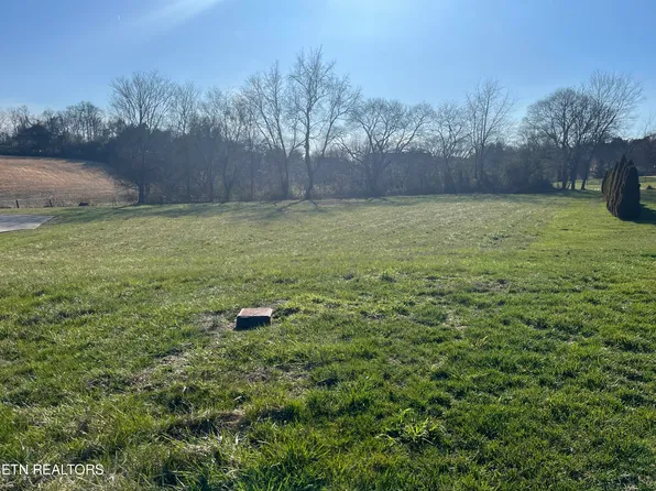 Rippling Waters Cir, Sevierville, TN 37876