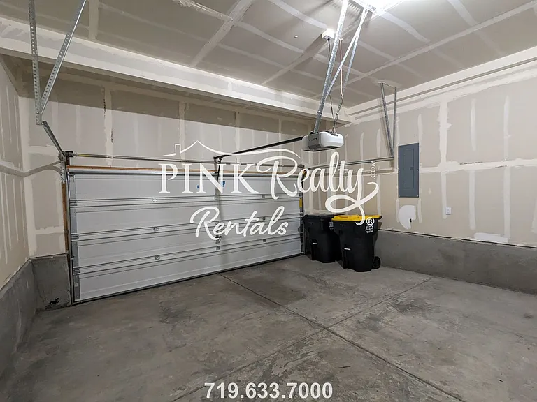 9313 Cashel Trl — Photo 23