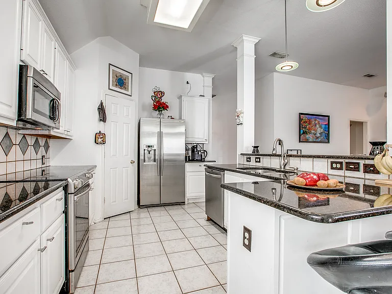 9227 Brae Moss — Photo 10
