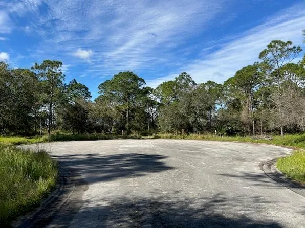 10656 Lighter Wood Lane, Fort Pierce, FL 34945