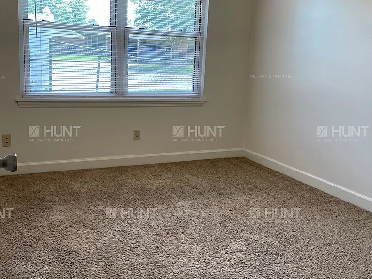 1666B Lunar Ct — Photo 6