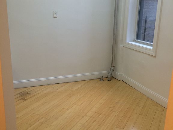 5th image of 921 Washington Ave APT 6F